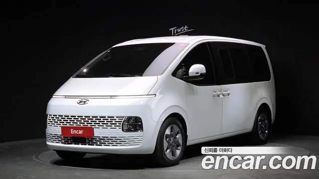 Hyundai Staria 4WD 9