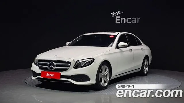 Mercedes-Benz E- W213 E220d 4MATIC