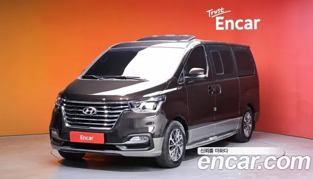 Hyundai The New Grand Starex 9 Exclusive