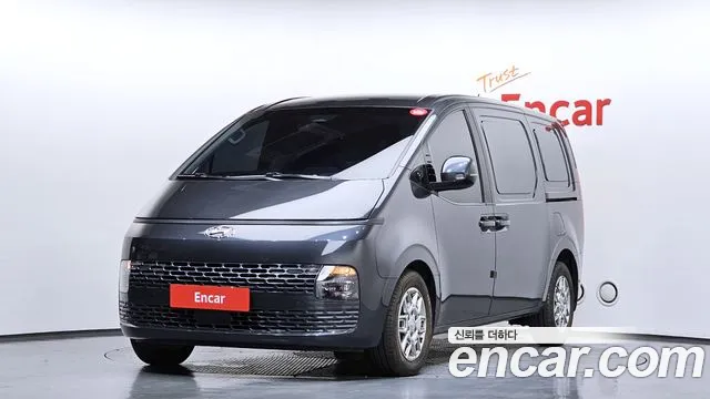 Hyundai Staria 3