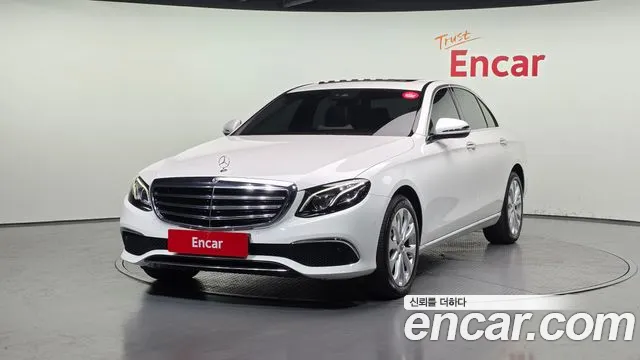 Mercedes-Benz E- W213 E220d Exclusive