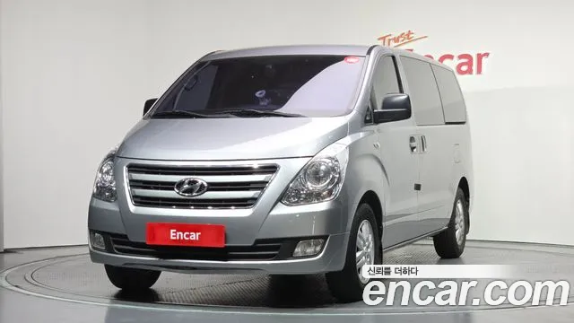 Hyundai Grand Starex 3