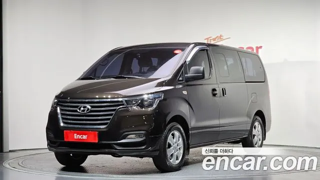 Hyundai The New Grand Starex 4WD 9 Premium