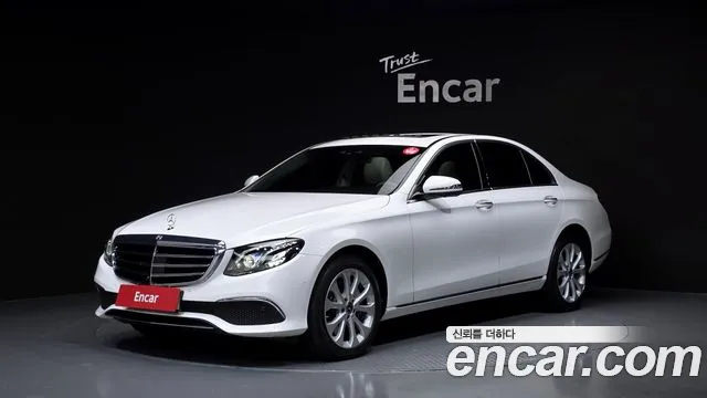 Mercedes-Benz E- W213 E300 4MATIC Exclusive