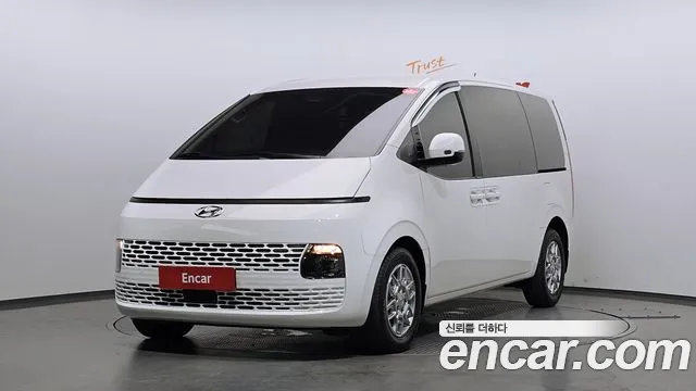 Hyundai Staria 3