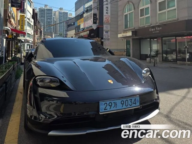 Porsche Taycan 4S