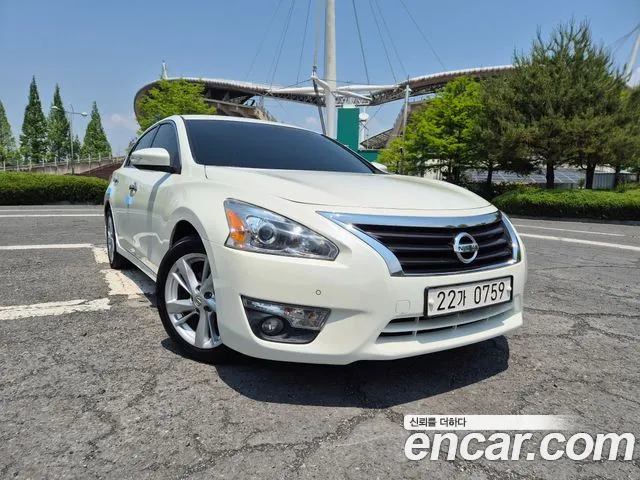 Nissan 2.5 L33