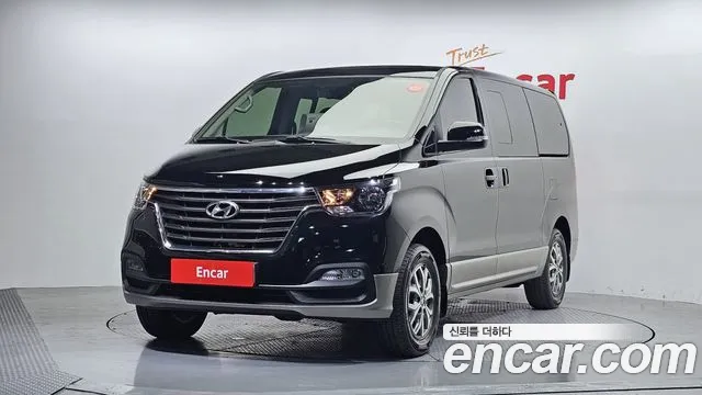 Hyundai The New Grand Starex 4WD 9 Premium