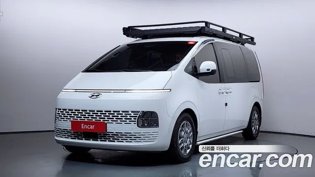 Hyundai Staria 2WD