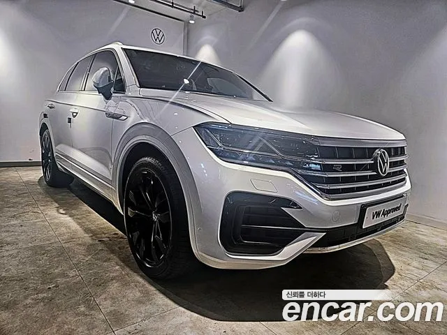 Volkswagen Touareg 3 3.0 TDI R-Line