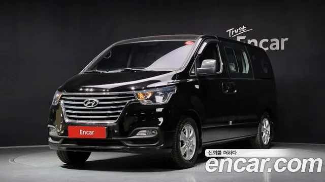 Hyundai The New Grand Starex 9 Premium