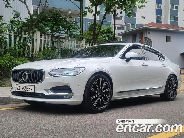 Volvo S90 T5