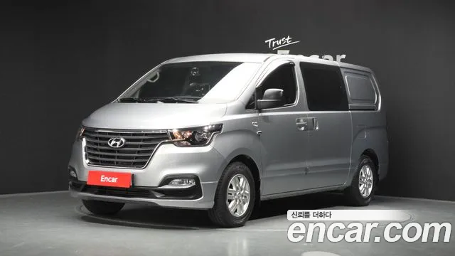 Hyundai The New Grand Starex 5