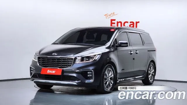 Kia The New Carnival Gasoline 9 Prestige