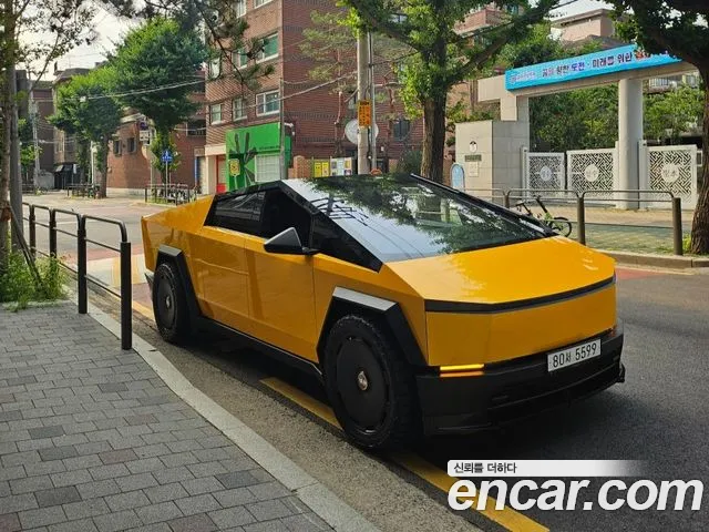 Tesla AWD