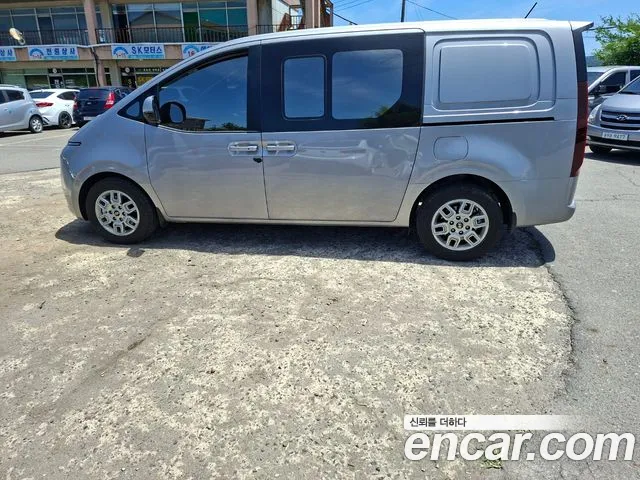 Hyundai Staria HEV 1.6 5