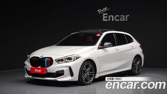 BMW 1 (F40) 120i M