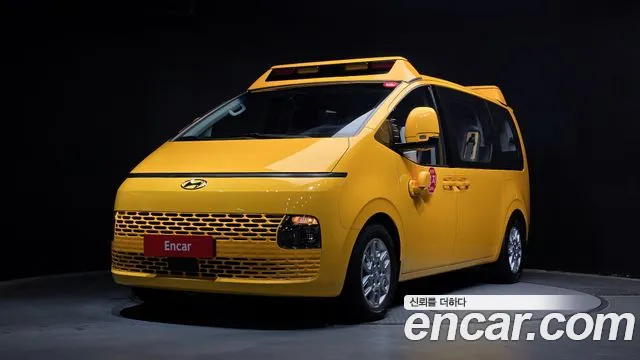 Hyundai Staria L3.5 15