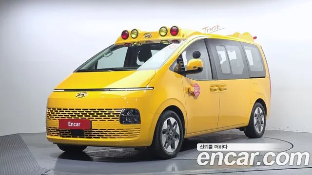 Hyundai Staria L3.5 11