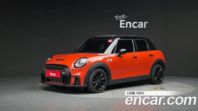 MINI Cooper S 5 Base 3