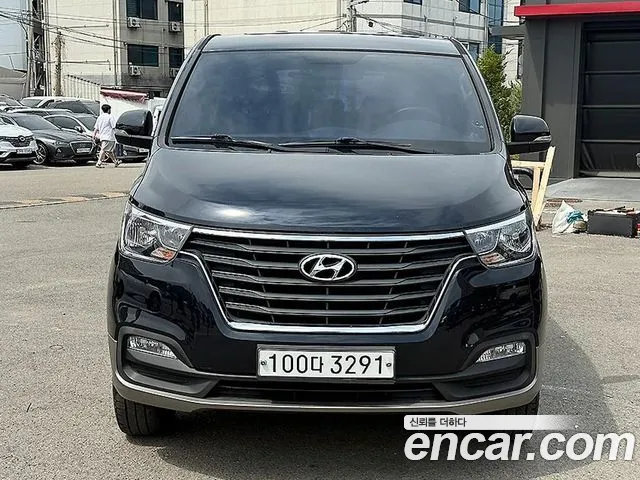 Hyundai The New Grand Starex 4WD 9 Premium