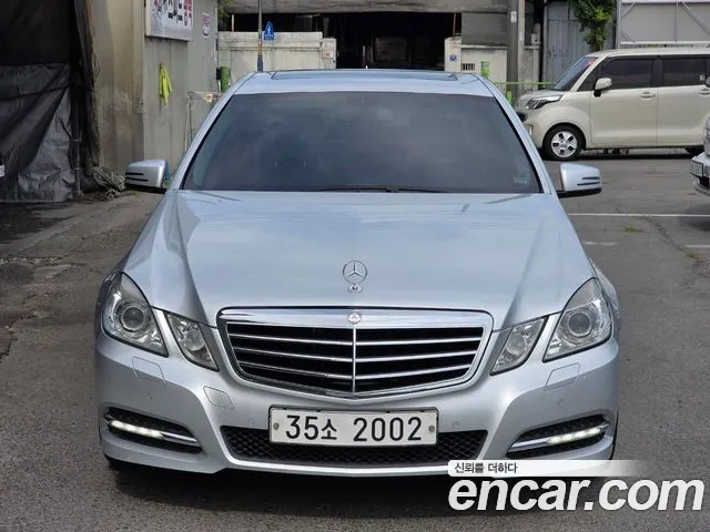 Mercedes-Benz E- W212 E220 CDI