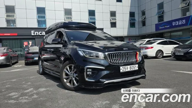 Kia The New Carnival 9 Noblesse