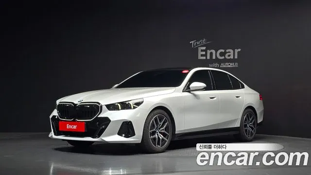 BMW 5 (G60) 520i