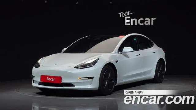 Tesla 3 AWD