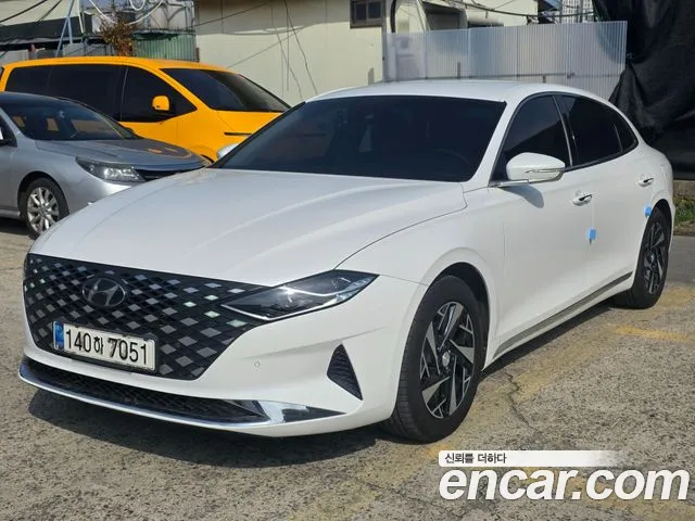 Hyundai The New Grandeur IG Hybrid Premium