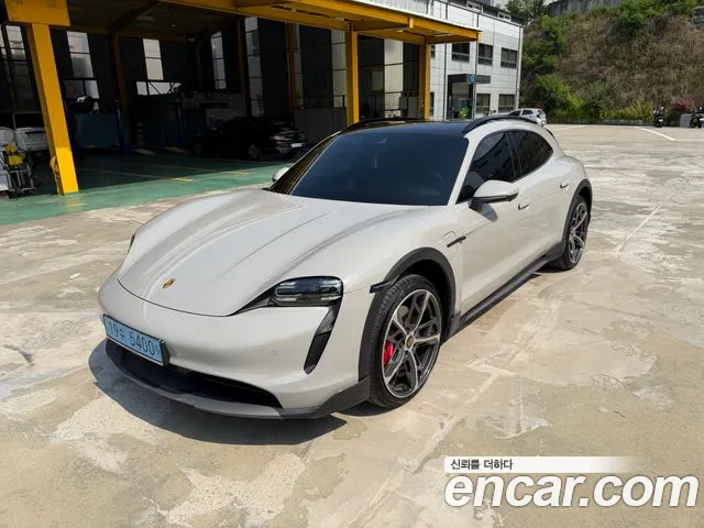 Porsche Taycan 4S