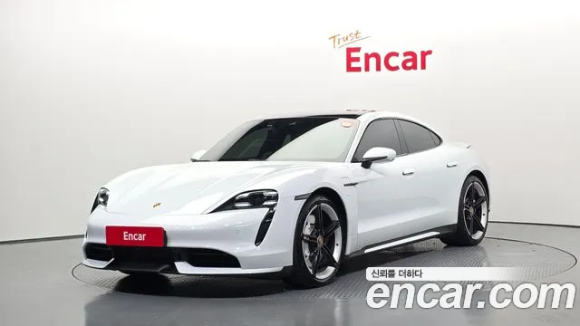 Porsche Taycan Turbo