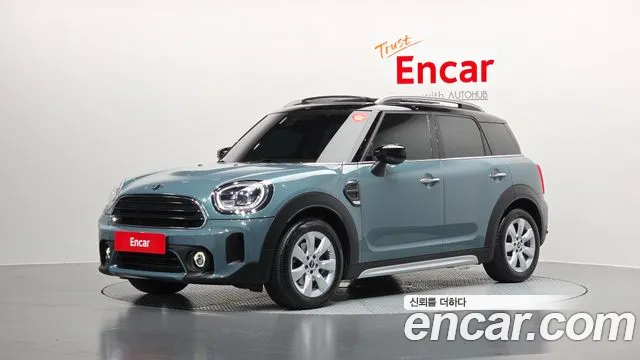 MINI Cooper Countryman 2