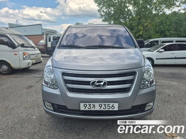 Hyundai Grand Starex 3