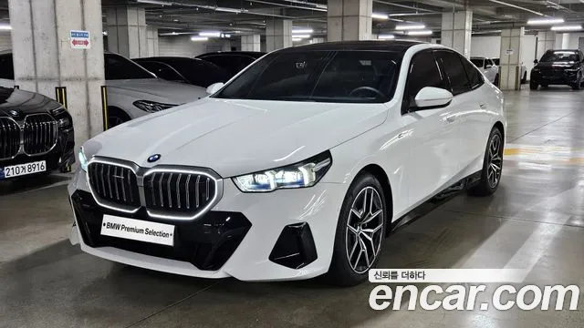 BMW 5 (G60) 520i M