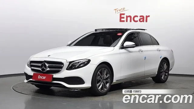 Mercedes-Benz E- W213 E300 4MATIC