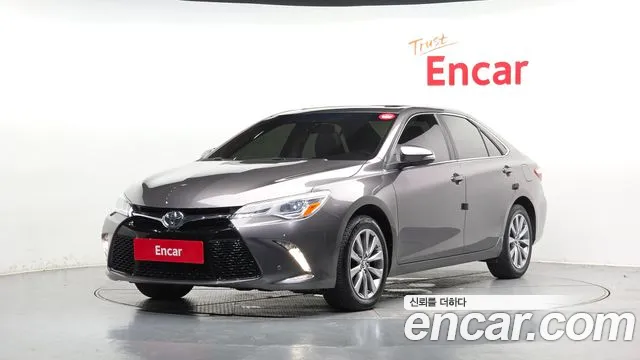 Toyota Camry 2.5 XLE