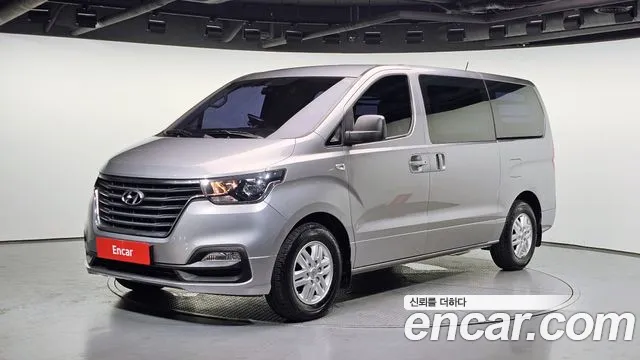 Hyundai The New Grand Starex 3