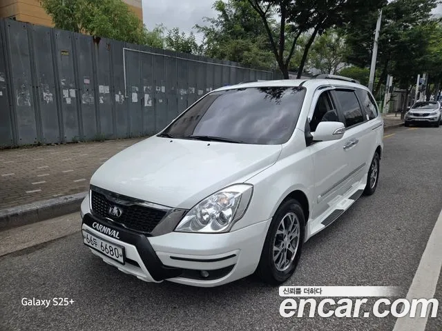 Kia Carnival R Carnival GLX