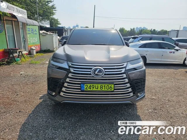Lexus LX 4 700h