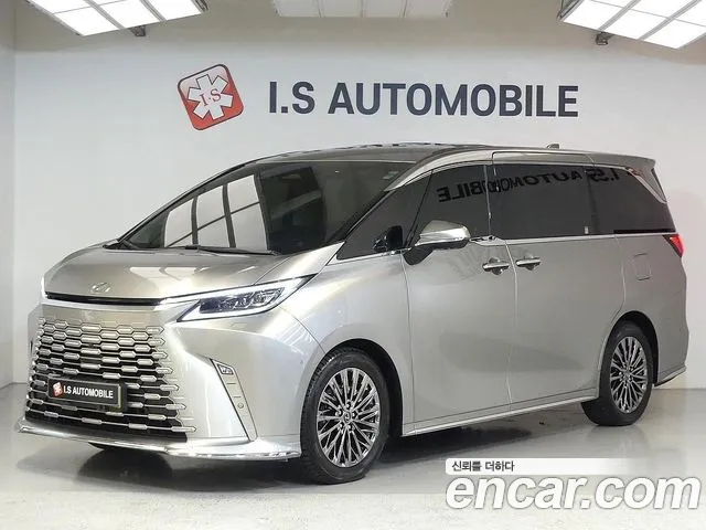 Lexus LM 2 500h