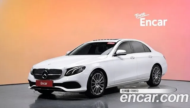 Mercedes-Benz E- W213 E200