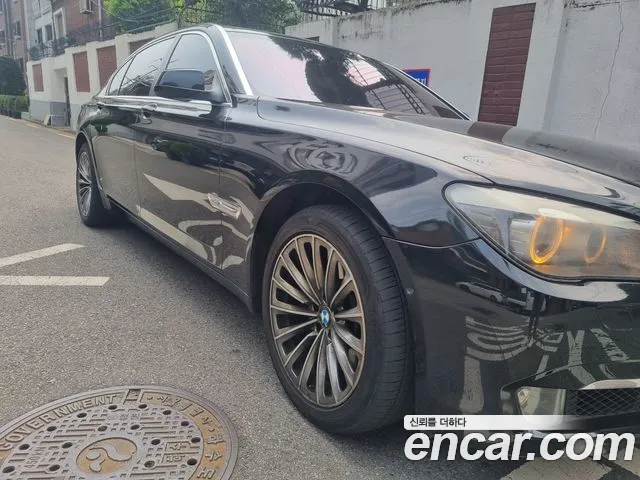 BMW 7 (F01) 750Li xDrive