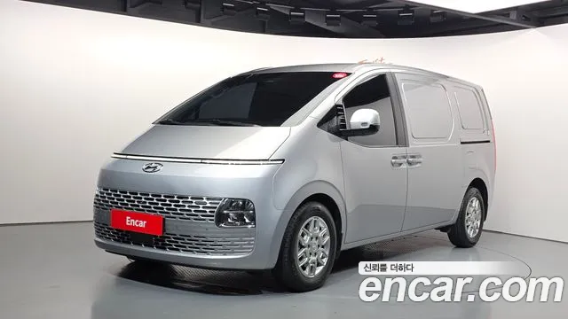 Hyundai Staria 3