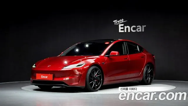 Tesla 3 AWD