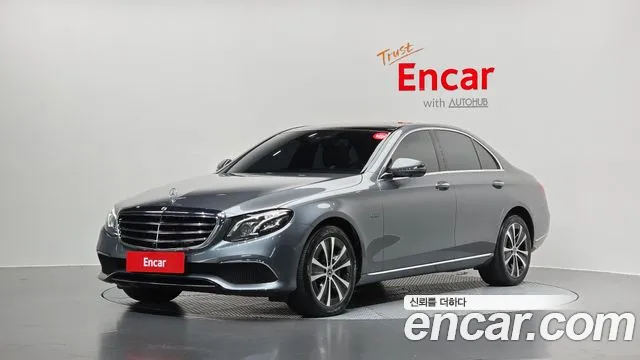Mercedes-Benz E- W213 E300e Exclusive
