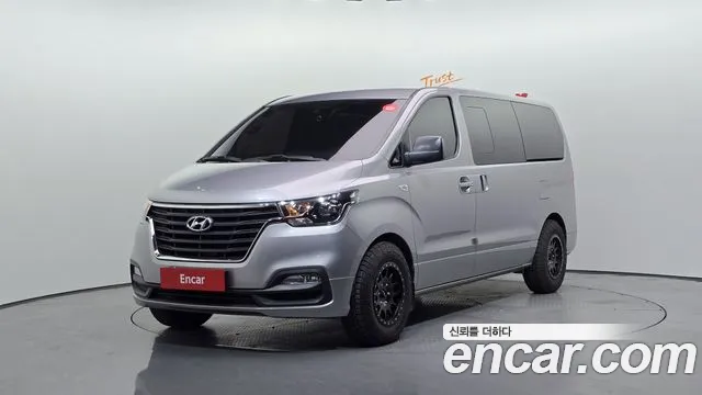 Hyundai The New Grand Starex 5