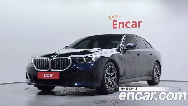BMW 5 (G60) 520i M