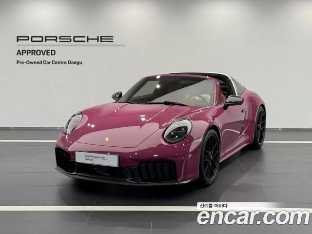 Porsche 911 (992) 4 GTS