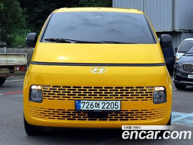 Hyundai Staria 11